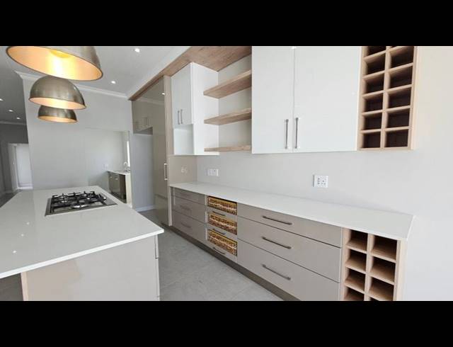 3 BEDROOM HOUSE FOR SALE IN PINNACLE POINT GOLF ESTATE